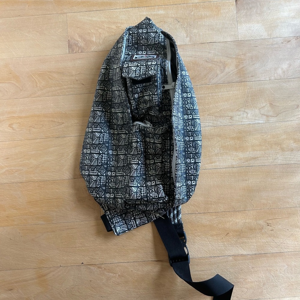 Kavu crossbody bag
